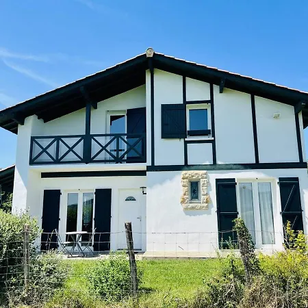 Maison Hasparren, 5 Pieces, 10 Personnes - Fr-1-495-23 Holiday home *